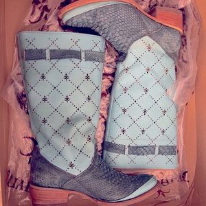 CUADRA TEAL BOOTS 🤠